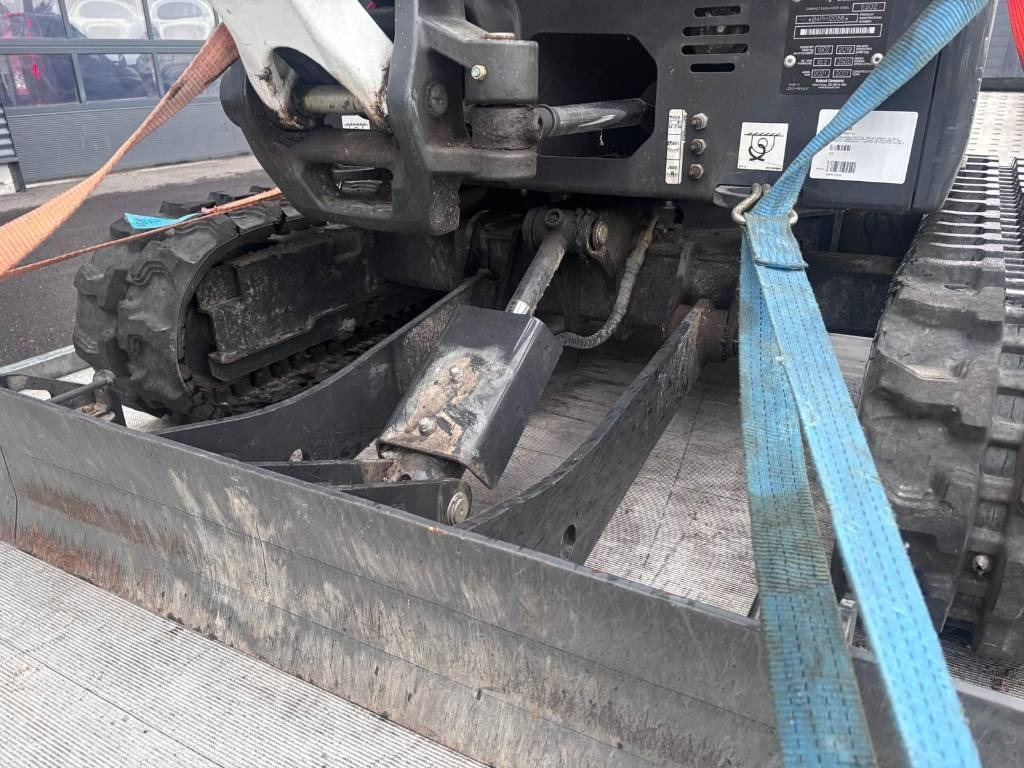 Bobcat E20Z vain 113h ajettu - Mini escavadeira: foto 5 Bobcat E20Z vain 113h ajettu - Mini escavadeira: foto 5