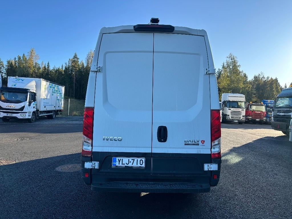 Iveco Daily 35S14 CNG A8 Huom! 6hlö PAKETTIAUTO - Furgão: foto 5 Iveco Daily 35S14 CNG A8 Huom! 6hlö PAKETTIAUTO - Furgão: foto 5