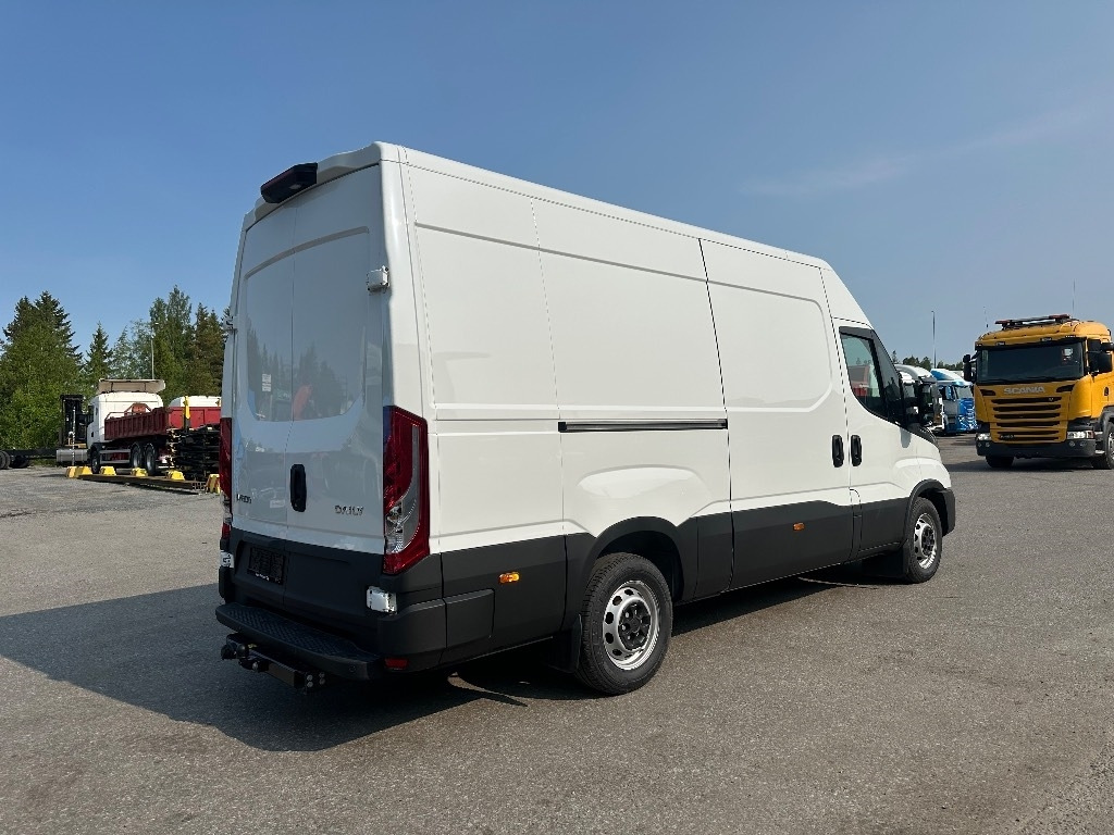 Iveco Daily 35S16A8 12m3 - Furgão: foto 5 Iveco Daily 35S16A8 12m3 - Furgão: foto 5