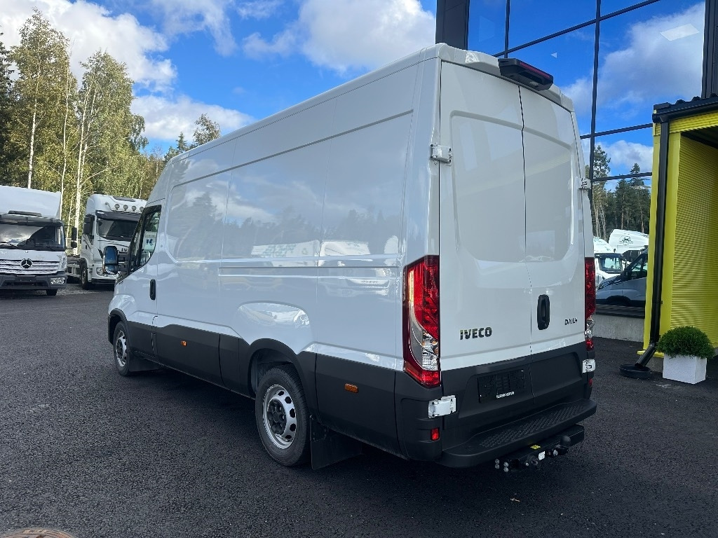 Iveco Daily 35S16A8 12m3 k-auto - Furgão: foto 5 Iveco Daily 35S16A8 12m3 k-auto - Furgão: foto 5