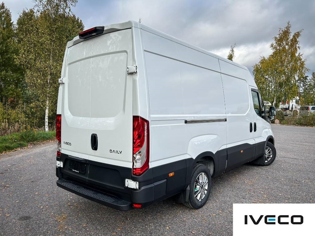 Iveco Daily 35S16A8V 12m3 - Furgão: foto 4 Iveco Daily 35S16A8V 12m3 - Furgão: foto 4