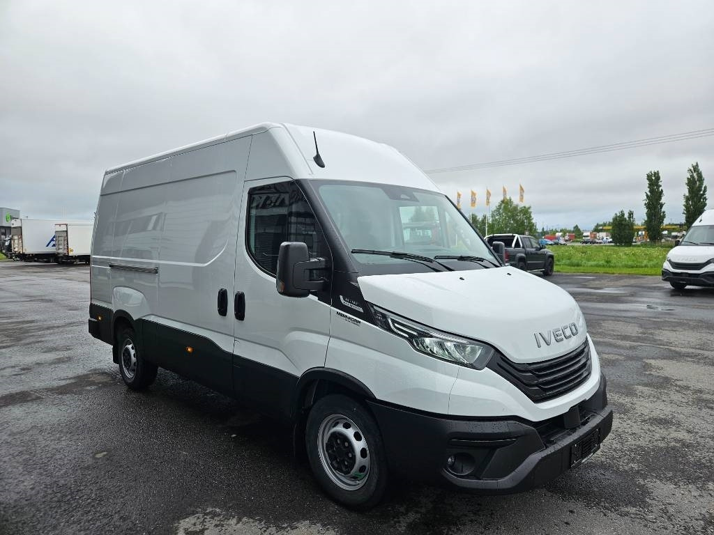 Iveco Daily 35S16A8V 12m3 - Furgão: foto 2 Iveco Daily 35S16A8V 12m3 - Furgão: foto 2