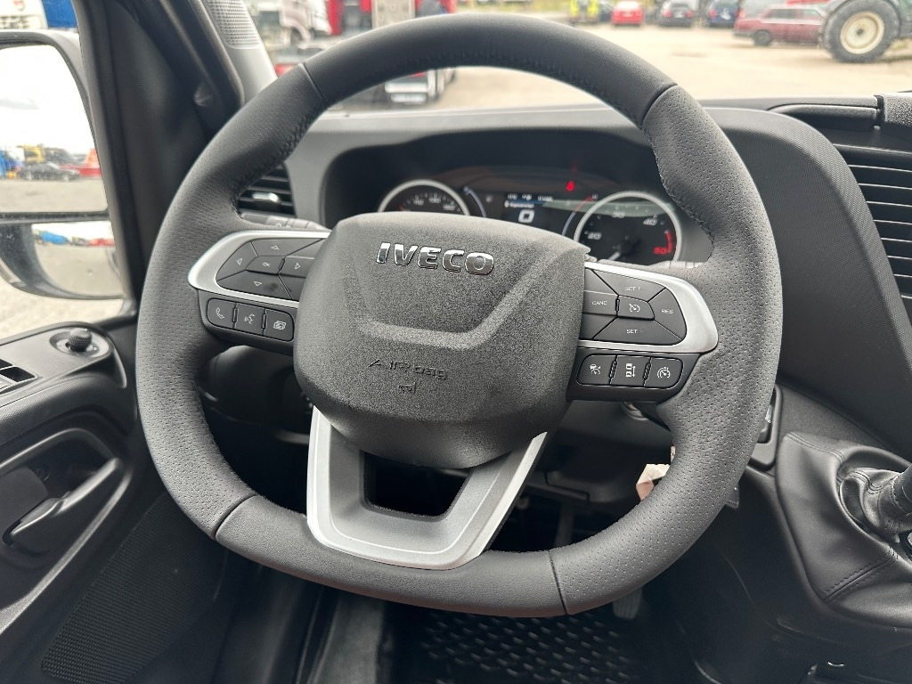 Furgão Iveco Daily 35S18A8 1+4hlö retkeilyauto: foto 16