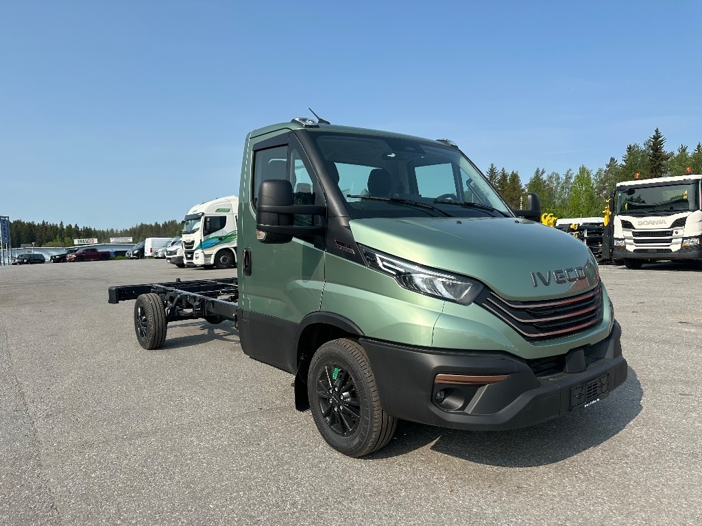 Iveco Daily 35S18A8 alusta - Furgão: foto 3 Iveco Daily 35S18A8 alusta - Furgão: foto 3