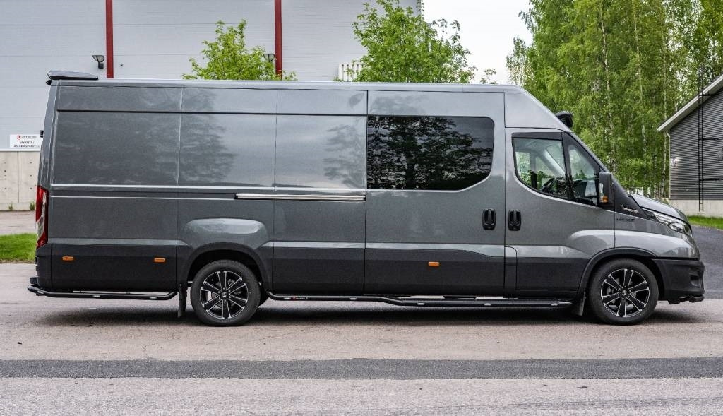 Iveco Daily 35S21A8 5hlö matkailuauto - Furgão: foto 4 Iveco Daily 35S21A8 5hlö matkailuauto - Furgão: foto 4