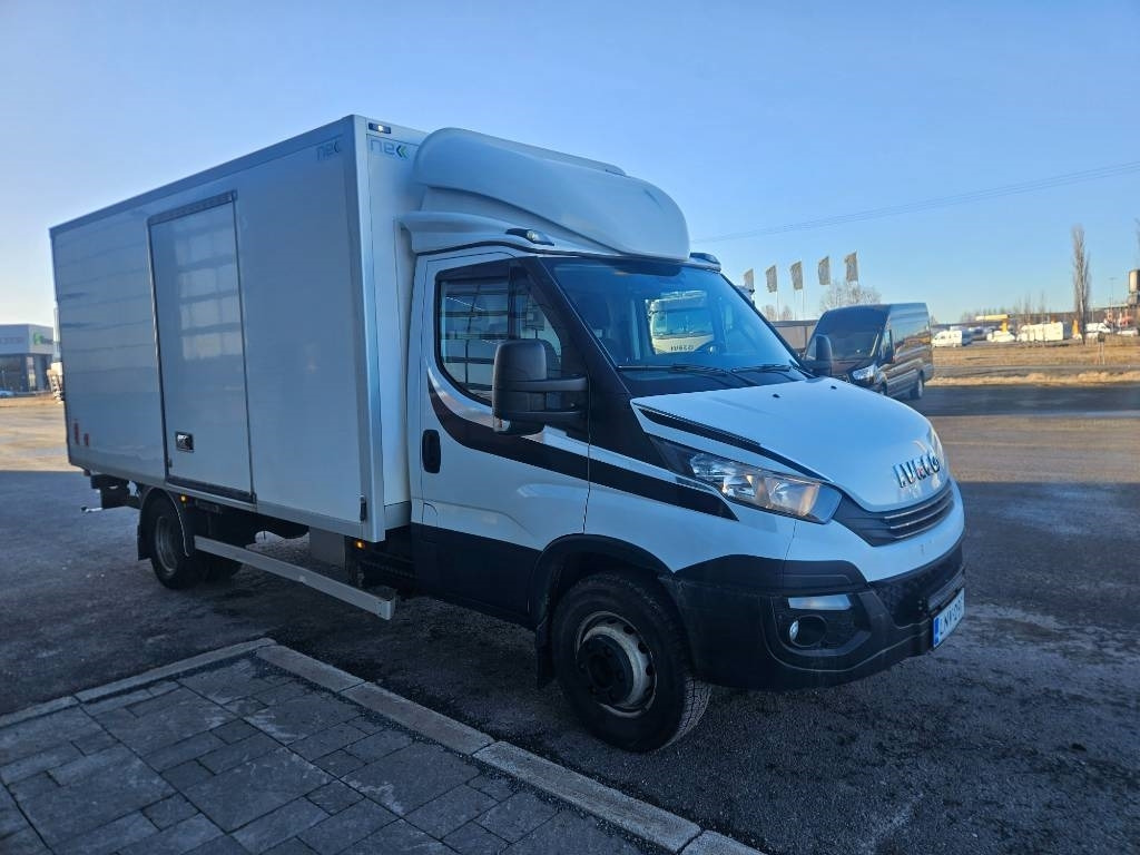 Iveco Daily 70C18 A8 - Carrinha de contentor: foto 2 Iveco Daily 70C18 A8 - Carrinha de contentor: foto 2