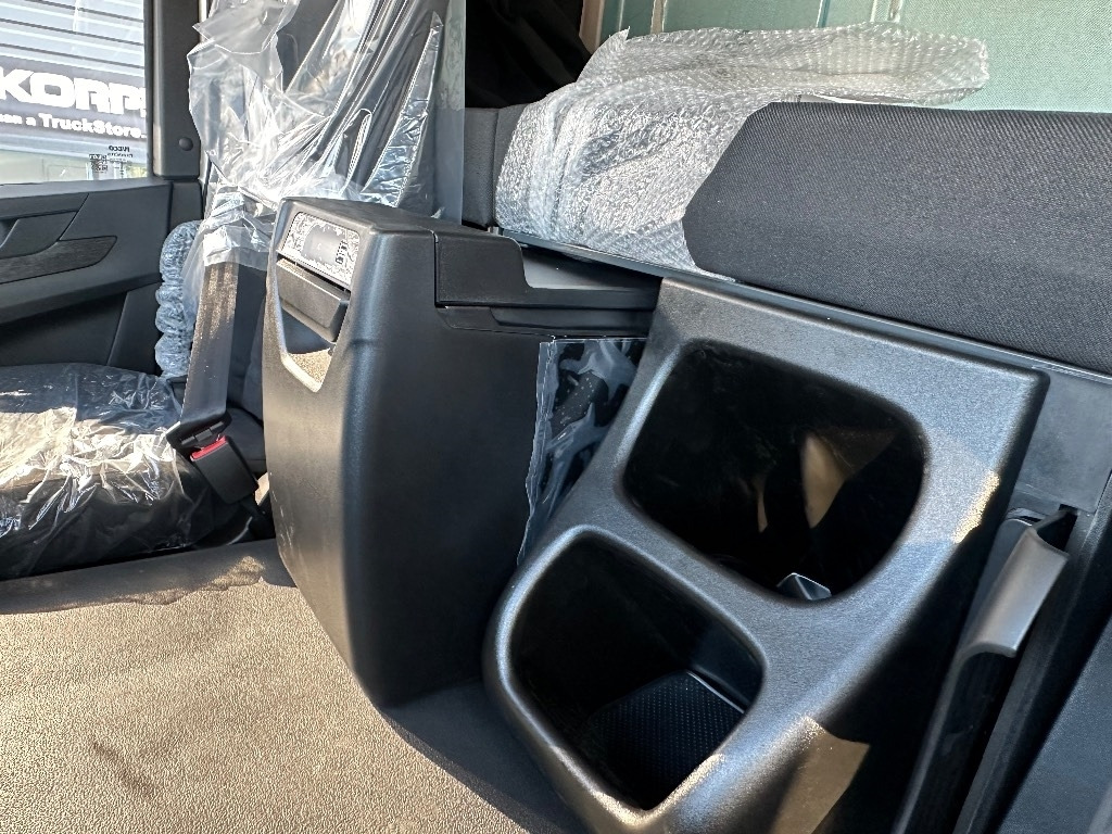 Camião chassi novo Iveco T-Way 410T510 8x4: foto 21