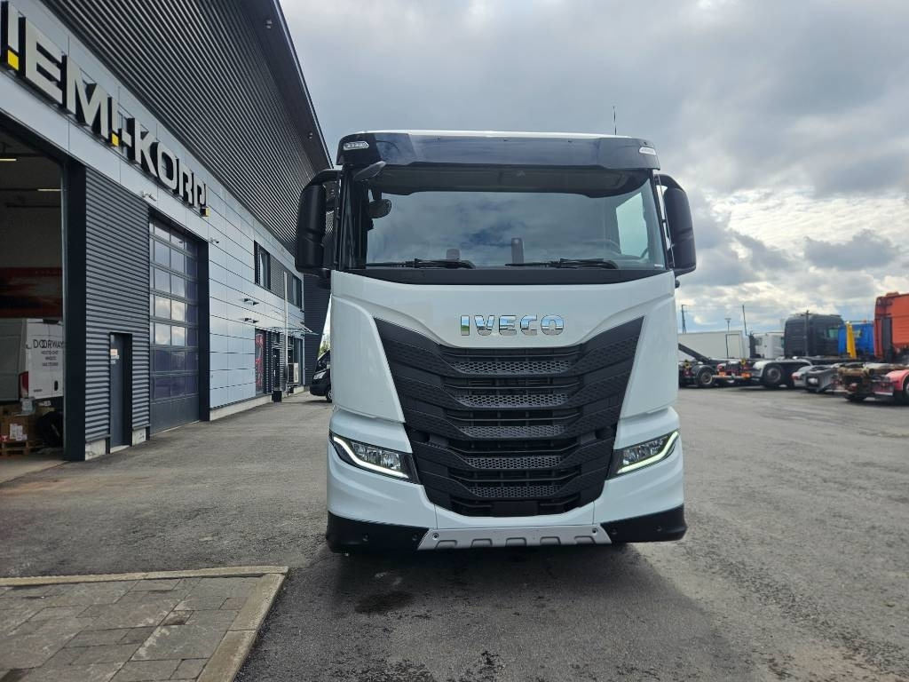 Iveco X-Way AS260X530 heti toimitukseen - Camião chassi: foto 2 Iveco X-Way AS260X530 heti toimitukseen - Camião chassi: foto 2