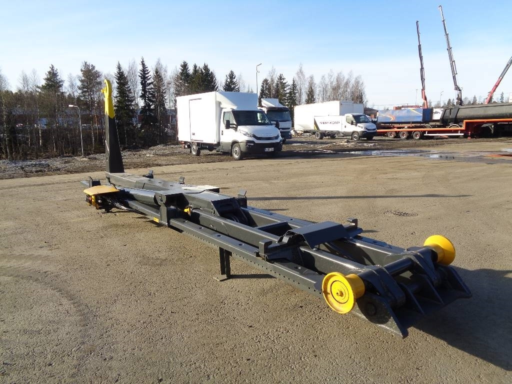 Jimeca Koukkulaite 25t - Sistema de elevação polibenne/ Multibenne: foto 4 Jimeca Koukkulaite 25t - Sistema de elevação polibenne/ Multibenne: foto 4