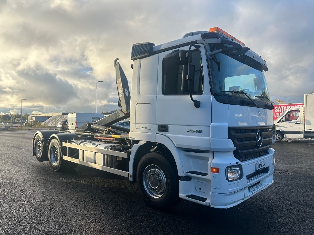 Mercedes-Benz Actros 2545 L 6x2 - Camião polibenne: foto 3 Mercedes-Benz Actros 2545 L 6x2 - Camião polibenne: foto 3