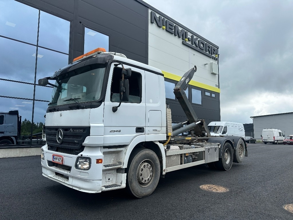 Mercedes-Benz Actros 2545 L 6x2 - Camião polibenne: foto 1 Mercedes-Benz Actros 2545 L 6x2 - Camião polibenne: foto 1