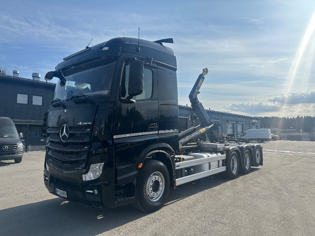 Mercedes-Benz Actros 3563 - Camião polibenne: foto 1 Mercedes-Benz Actros 3563 - Camião polibenne: foto 1