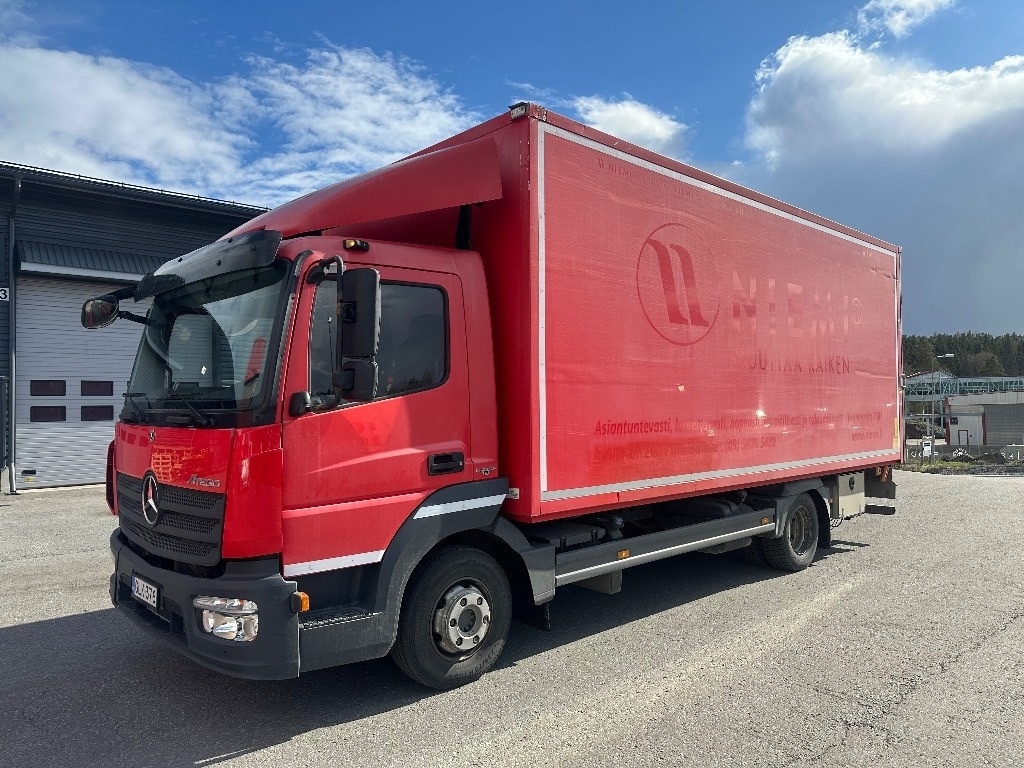 Mercedes-Benz Atego 818 - Camião furgão: foto 1 Mercedes-Benz Atego 818 - Camião furgão: foto 1