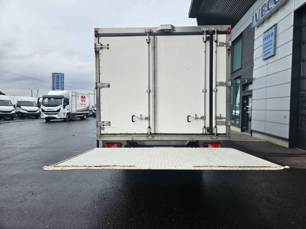 Renault Midlum 220 - Camião frigorífico: foto 4 Renault Midlum 220 - Camião frigorífico: foto 4