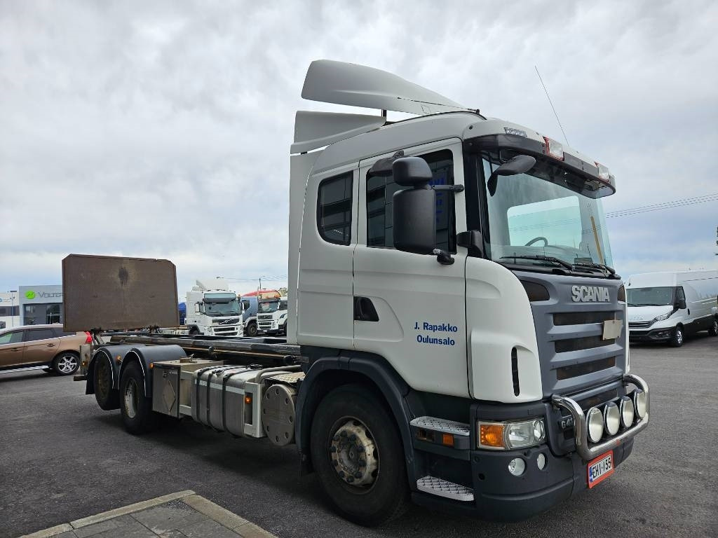 Scania G420 6x2*4 - Camião transportador de contêineres/ Caixa móvel: foto 2 Scania G420 6x2*4 - Camião transportador de contêineres/ Caixa móvel: foto 2