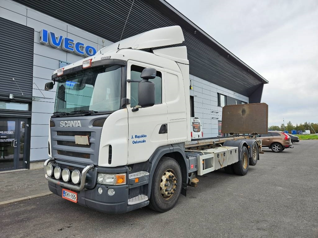 Scania G420 6x2*4 - Camião transportador de contêineres/ Caixa móvel: foto 1 Scania G420 6x2*4 - Camião transportador de contêineres/ Caixa móvel: foto 1