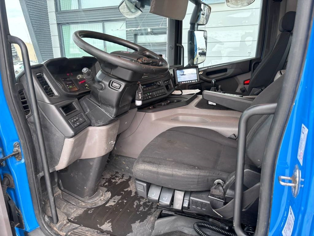 Scania P 360 - Camião polibenne: foto 5 Scania P 360 - Camião polibenne: foto 5