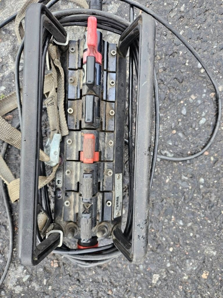 Locação financeira de Scania P 94 DB 220 Hiab 135-4 lisähydrauliikalla  Scania P 94 DB 220 Hiab 135-4 lisähydrauliikalla: foto 10