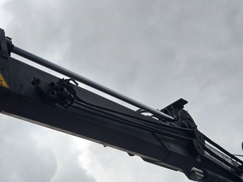 Locação financeira de Scania P 94 DB 220 Hiab 135-4 lisähydrauliikalla  Scania P 94 DB 220 Hiab 135-4 lisähydrauliikalla: foto 9