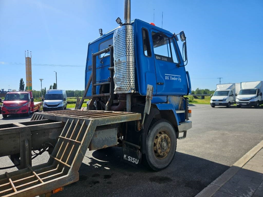 Sisu SM 320 - Camião de transporte de madeira: foto 4 Sisu SM 320 - Camião de transporte de madeira: foto 4