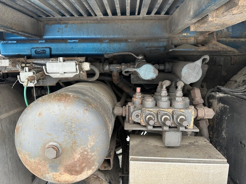 Volvo FH 13 500hv 8x4*4 - Camião grua: foto 3 Volvo FH 13 500hv 8x4*4 - Camião grua: foto 3