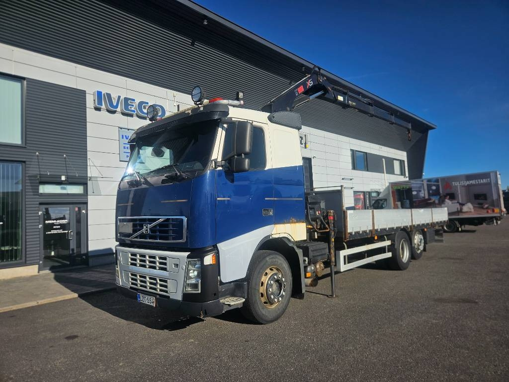 Volvo FH12 6x2 Hiab 166 kympitys 2029 asti  - Camião grua: foto 1 Volvo FH12 6x2 Hiab 166 kympitys 2029 asti  - Camião grua: foto 1