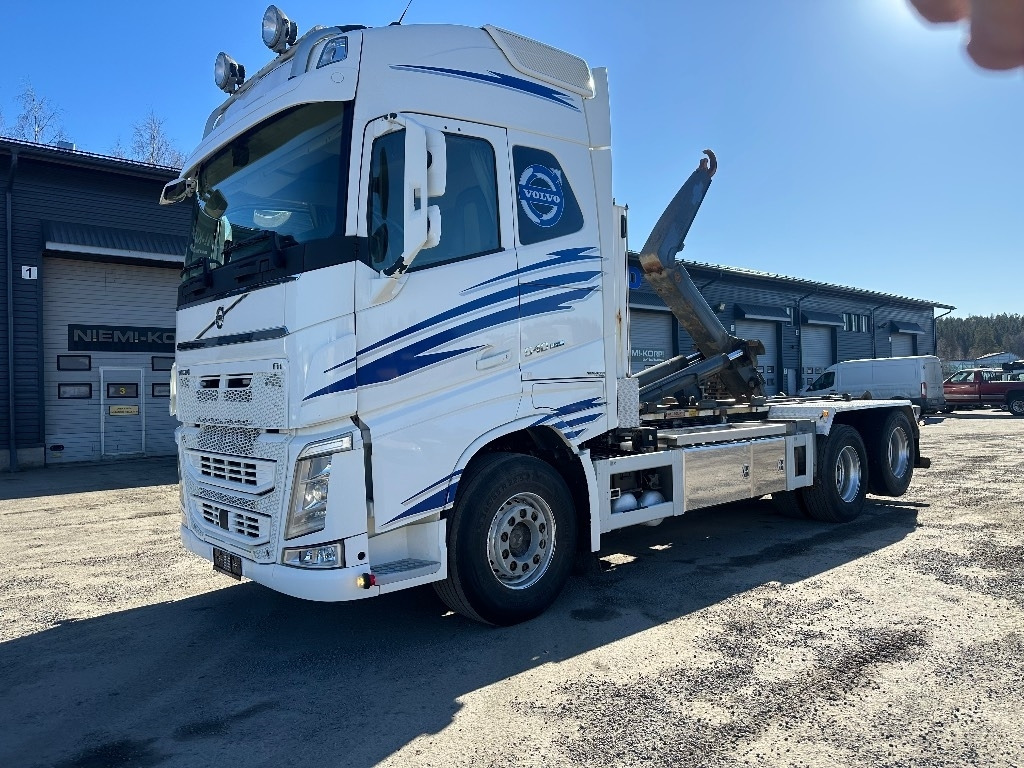 Volvo FH13 540 6X4*4 - Camião polibenne: foto 1 Volvo FH13 540 6X4*4 - Camião polibenne: foto 1