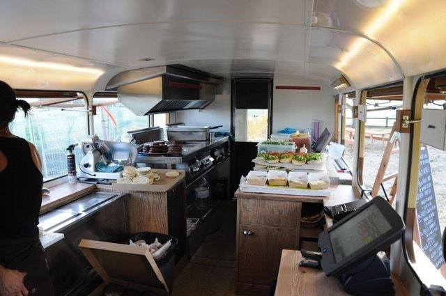 Ônibus panorâmico British Bus Bristol Lodekka - open topped FOOD TRUCK: foto 6