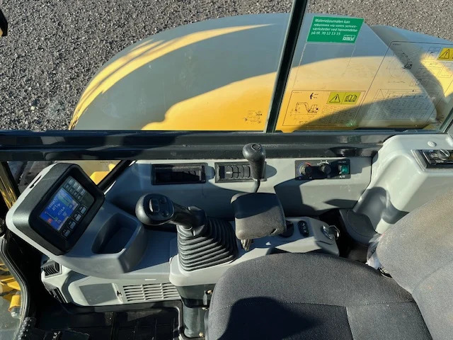 Escavadora de rastos KOMATSU PC80MR: foto 17 Escavadora de rastos KOMATSU PC80MR: foto 17