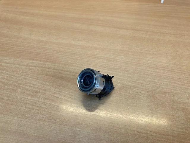 Mercedes A2139055500 – Mercedes start stop kontakt - Sistema elétrico para Camião: foto 1 Mercedes A2139055500 – Mercedes start stop kontakt - Sistema elétrico para Camião: foto 1