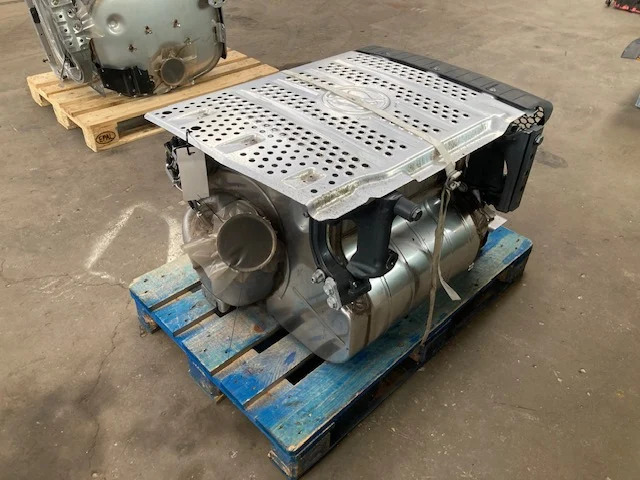 Mercedes Exhaust – Mercedes A0124905812 – Mercedes A0144908212 - Sistema de escape para Camião: foto 4 Mercedes Exhaust – Mercedes A0124905812 – Mercedes A0144908212 - Sistema de escape para Camião: foto 4