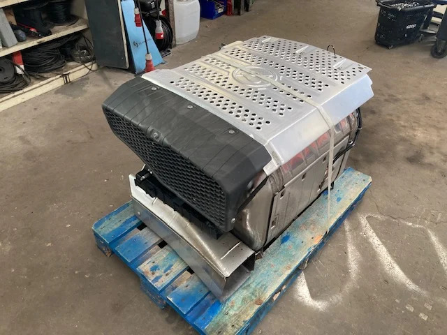 Mercedes Exhaust – Mercedes A0124905812 – Mercedes A0144908212 - Sistema de escape para Camião: foto 2 Mercedes Exhaust – Mercedes A0124905812 – Mercedes A0144908212 - Sistema de escape para Camião: foto 2