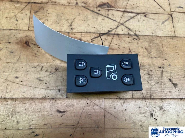 Scania Lightning control panel Scania 2091754 - Sistema elétrico para Camião: foto 1 Scania Lightning control panel Scania 2091754 - Sistema elétrico para Camião: foto 1