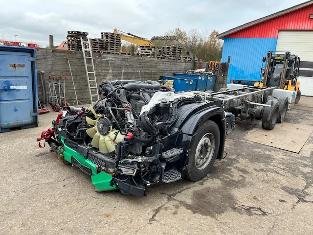 Scania S590 6X2 - Camião chassi: foto 1 Scania S590 6X2 - Camião chassi: foto 1