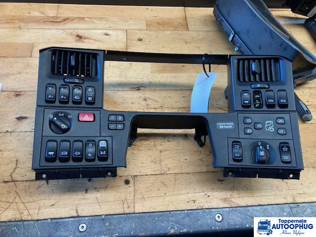 Scania complet instrument – Scania 1911458 - Sistema elétrico para Camião: foto 1 Scania complet instrument – Scania 1911458 - Sistema elétrico para Camião: foto 1