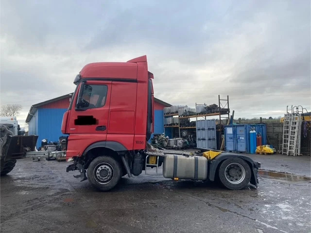 Mercedes Actros 1851 - Tractor: foto 5 Mercedes Actros 1851 - Tractor: foto 5