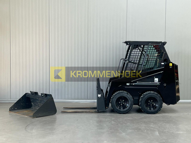 Bobcat S 70 - Mini pá carregadora: foto 1 Bobcat S 70 - Mini pá carregadora: foto 1