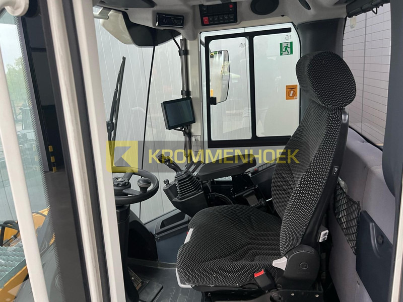 Pá carregadora de rodas Liebherr L 538: foto 13