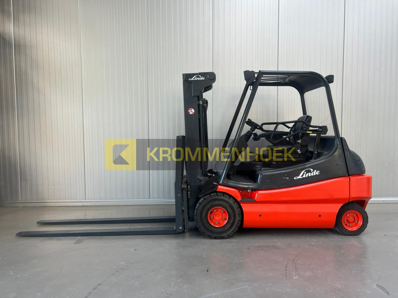 Linde E 30 - Empilhador elétrico: foto 1 Linde E 30 - Empilhador elétrico: foto 1