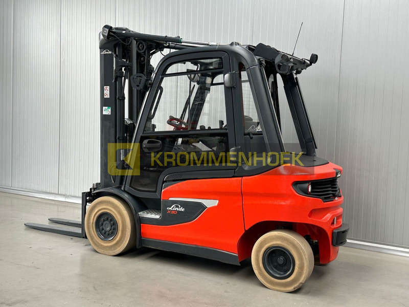 Linde X 30 - Empilhador elétrico: foto 2 Linde X 30 - Empilhador elétrico: foto 2
