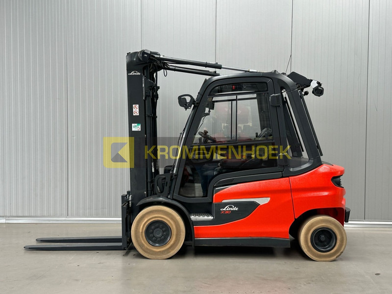 Linde X 30 - Empilhador elétrico: foto 1 Linde X 30 - Empilhador elétrico: foto 1
