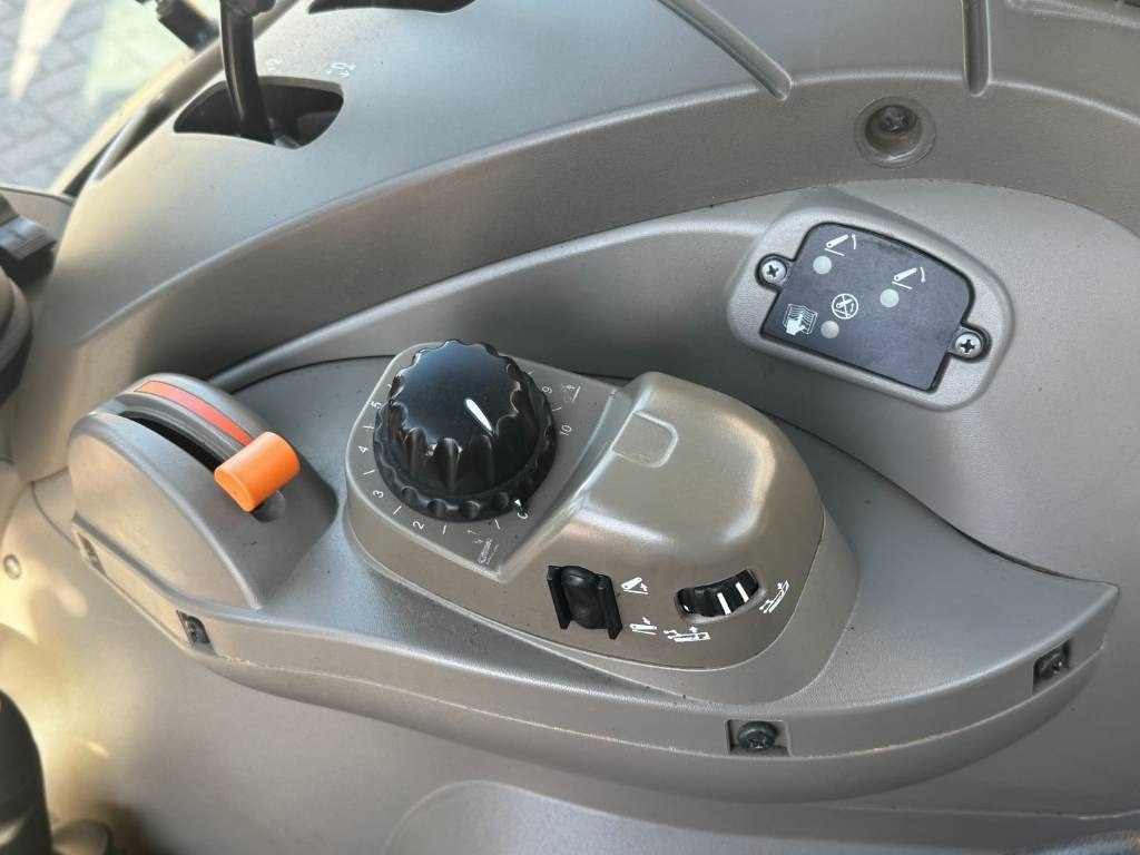 Trator Case IH Farmall 100C, loader ready, EHR, 2023!!: foto 20