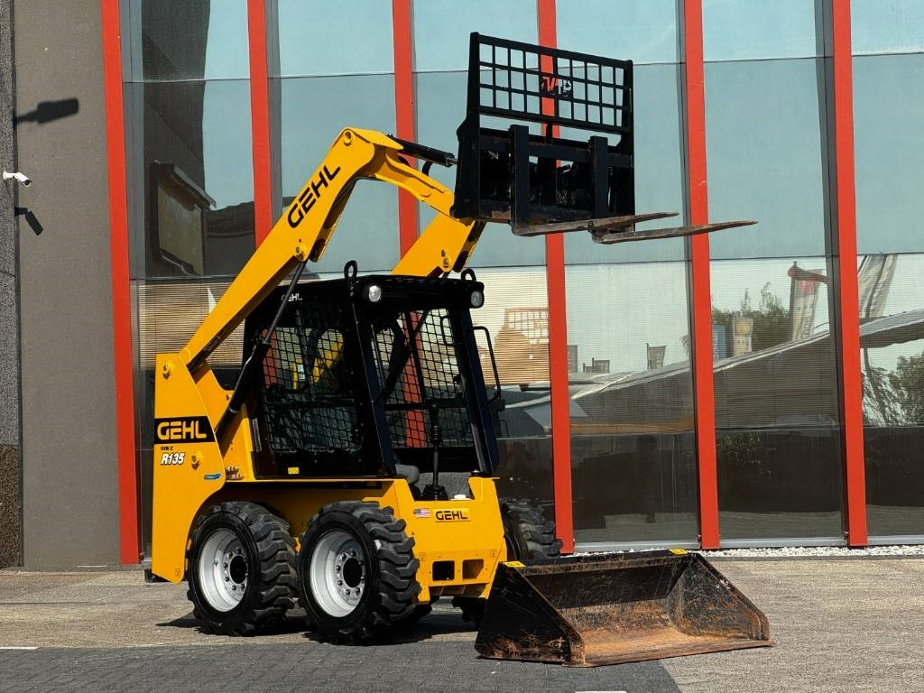 Gehl R135 / Mantitou 1350R, 2022, 115 hours! - Escavadora de rastos: foto 4 Gehl R135 / Mantitou 1350R, 2022, 115 hours! - Escavadora de rastos: foto 4