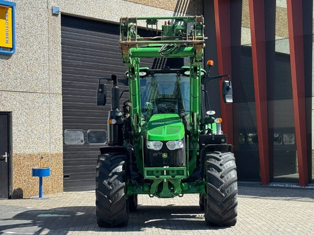 John Deere 6110M, 2021, Auto Power, 623R frontloader!! - Trator: foto 2 John Deere 6110M, 2021, Auto Power, 623R frontloader!! - Trator: foto 2