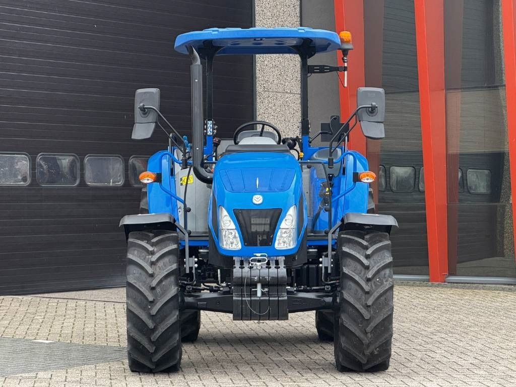 New Holland T4.75, Power Shuttle, creepspeed, ROPS! - Trator: foto 2 New Holland T4.75, Power Shuttle, creepspeed, ROPS! - Trator: foto 2