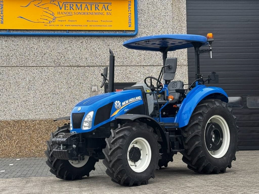 New Holland T4.75, Power Shuttle, creepspeed, ROPS! - Trator: foto 1 New Holland T4.75, Power Shuttle, creepspeed, ROPS! - Trator: foto 1
