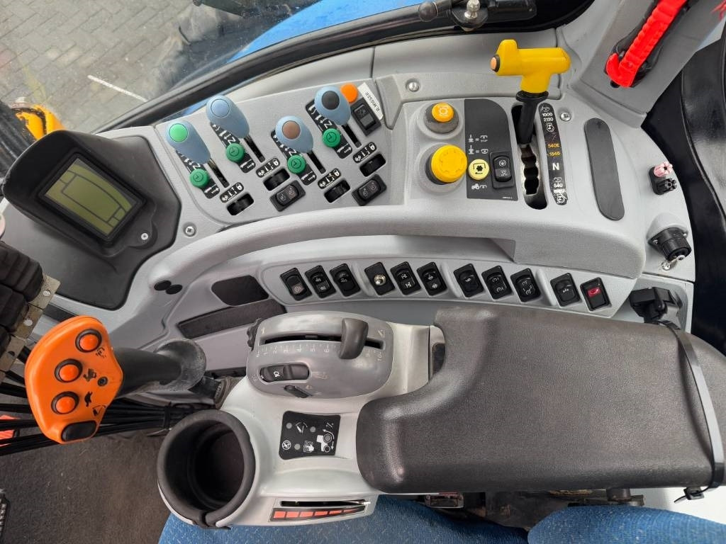 Trator New Holland T6080 Power Command met Herder MBK513LSH!: foto 25