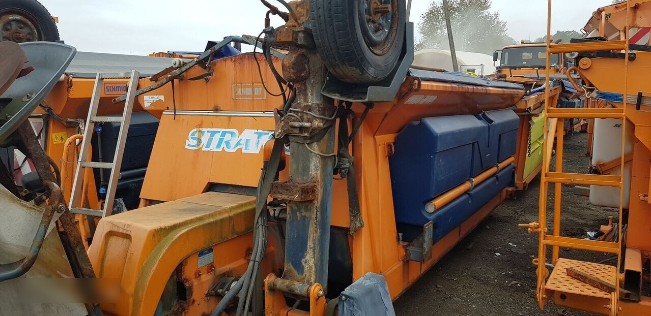 Schmidt Solarko piaskarka SCHMIDT STRATOS 5m3 20 - Espalhador de areia/ Sal para Veículo municipal/ Especial: foto 5 Schmidt Solarko piaskarka SCHMIDT STRATOS 5m3 20 - Espalhador de areia/ Sal para Veículo municipal/ Especial: foto 5