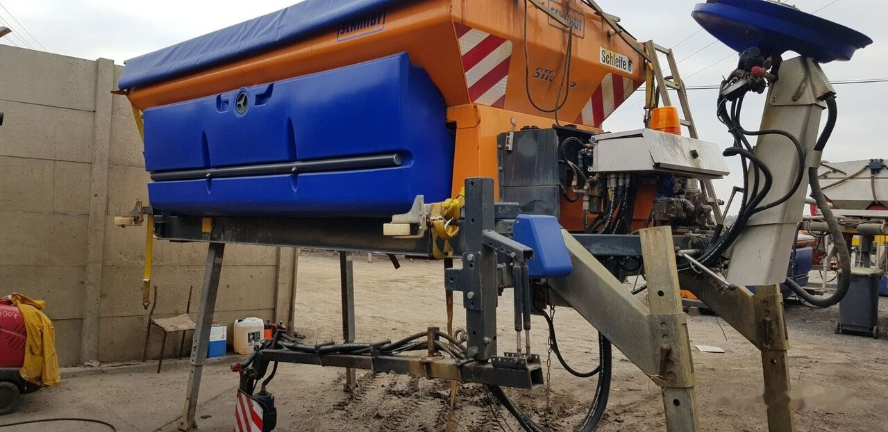 Espalhador de areia/ Sal para Veículo municipal/ Especial Schmidt Solarko piaskarka SCHMIDT STRATOS 5m3: foto 8 Espalhador de areia/ Sal para Veículo municipal/ Especial Schmidt Solarko piaskarka SCHMIDT STRATOS 5m3: foto 8