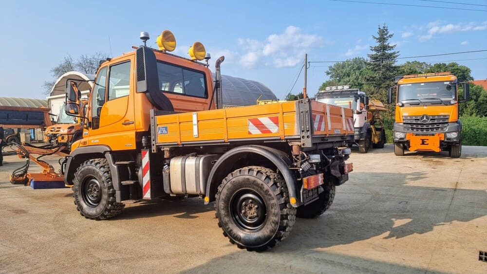 MERCEDES-BENZ Unimog U300 - Veículo municipal/ Especial: foto 5 MERCEDES-BENZ Unimog U300 - Veículo municipal/ Especial: foto 5